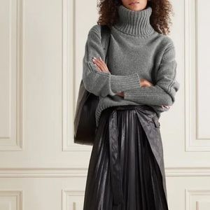 &Daughter Net Sustain Roshin Wool Turtleneck Sweater - only worn 2x!!